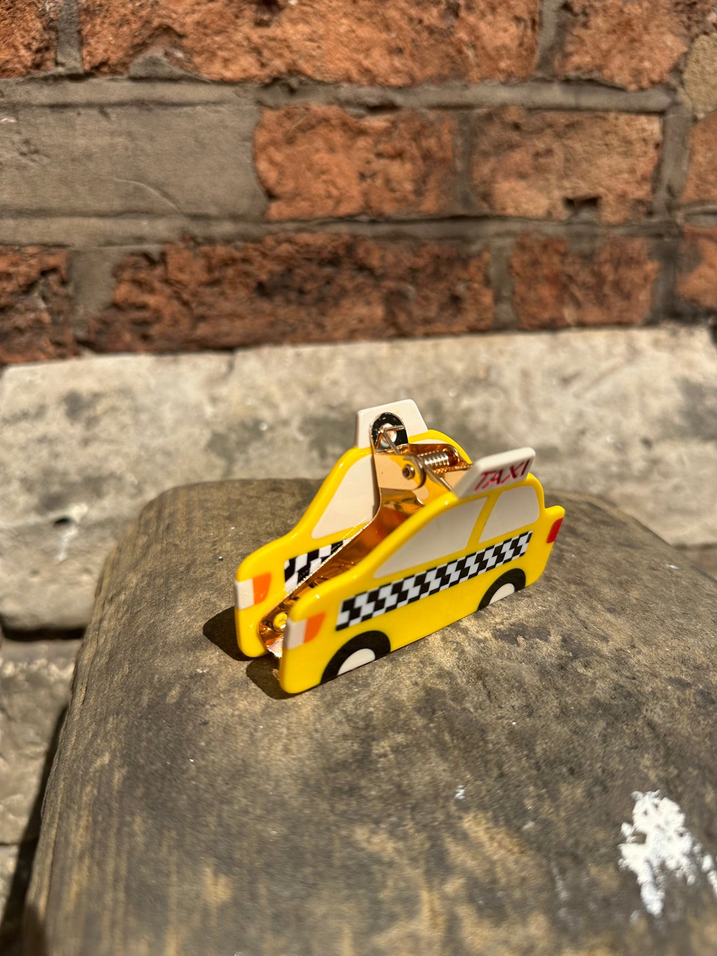 Taxi Hair Claw