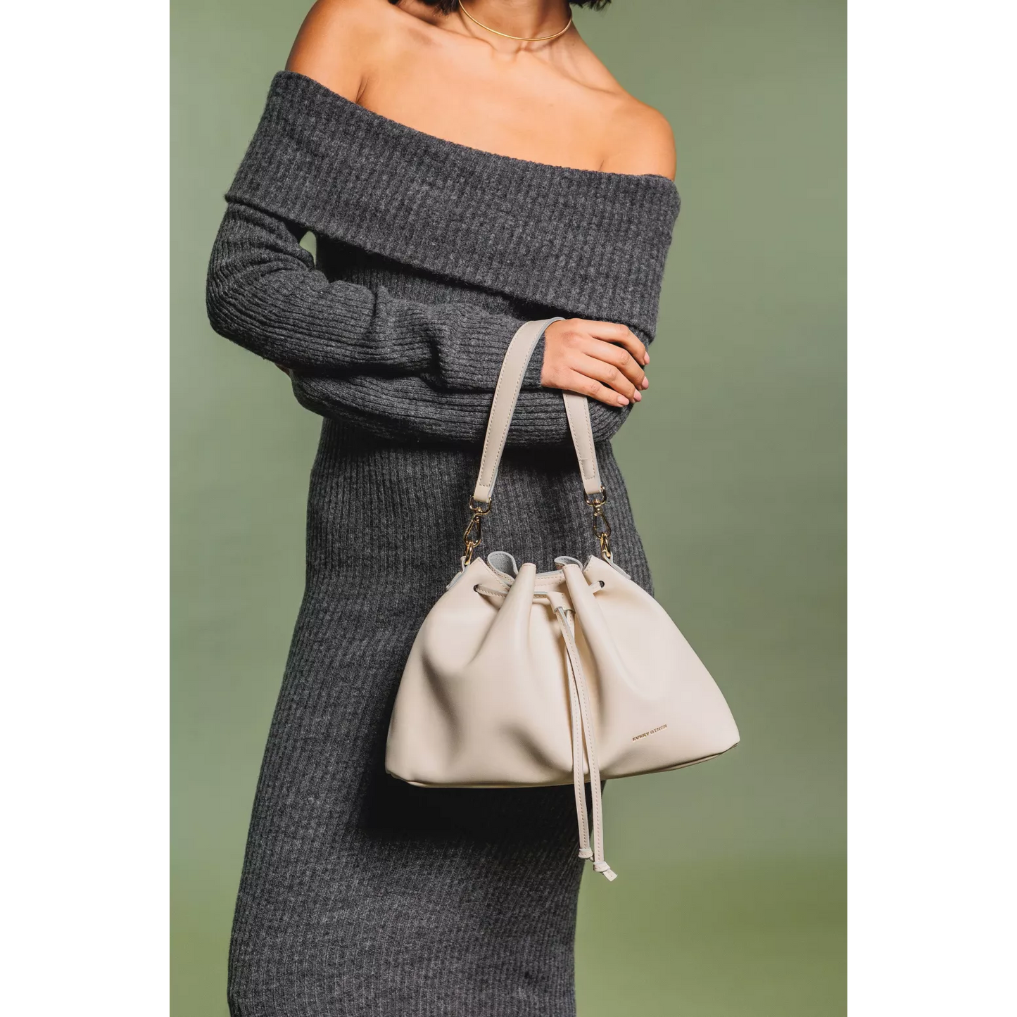 Drawstring Shoulder Crossbody Bag - Off-White