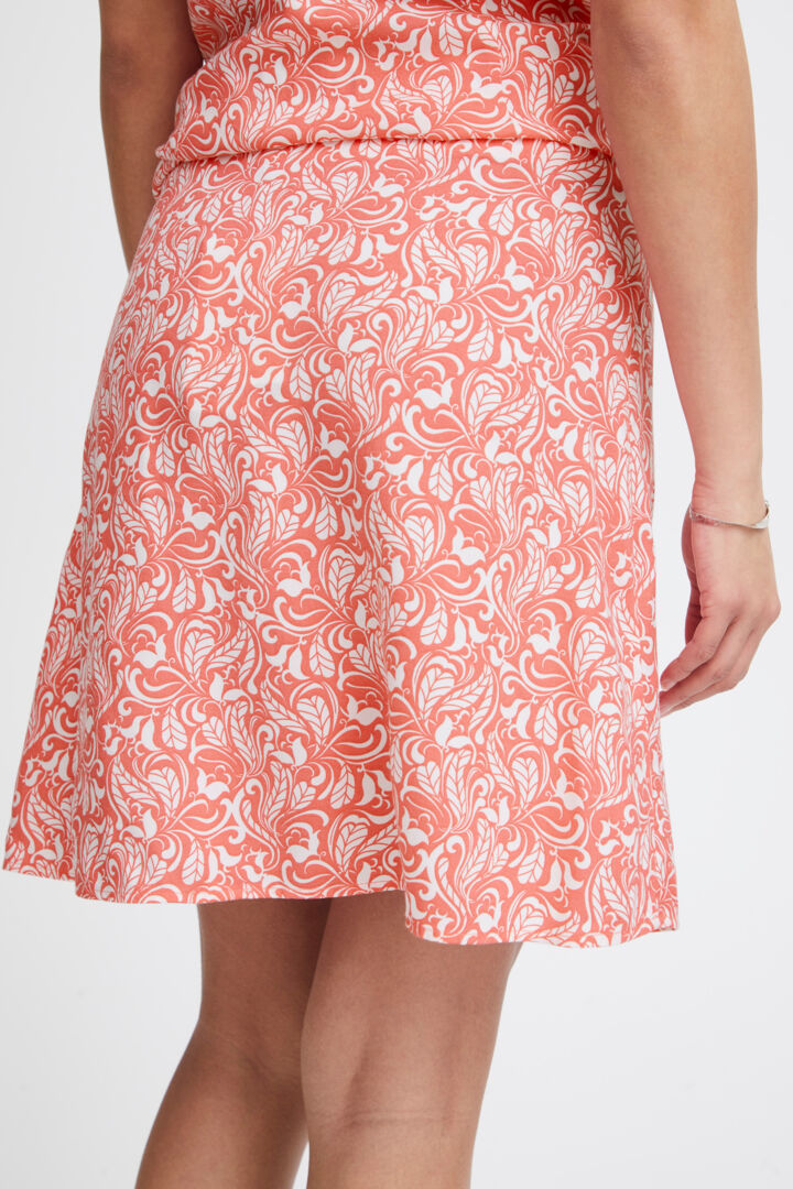 Ihnasreen Coral Skirt