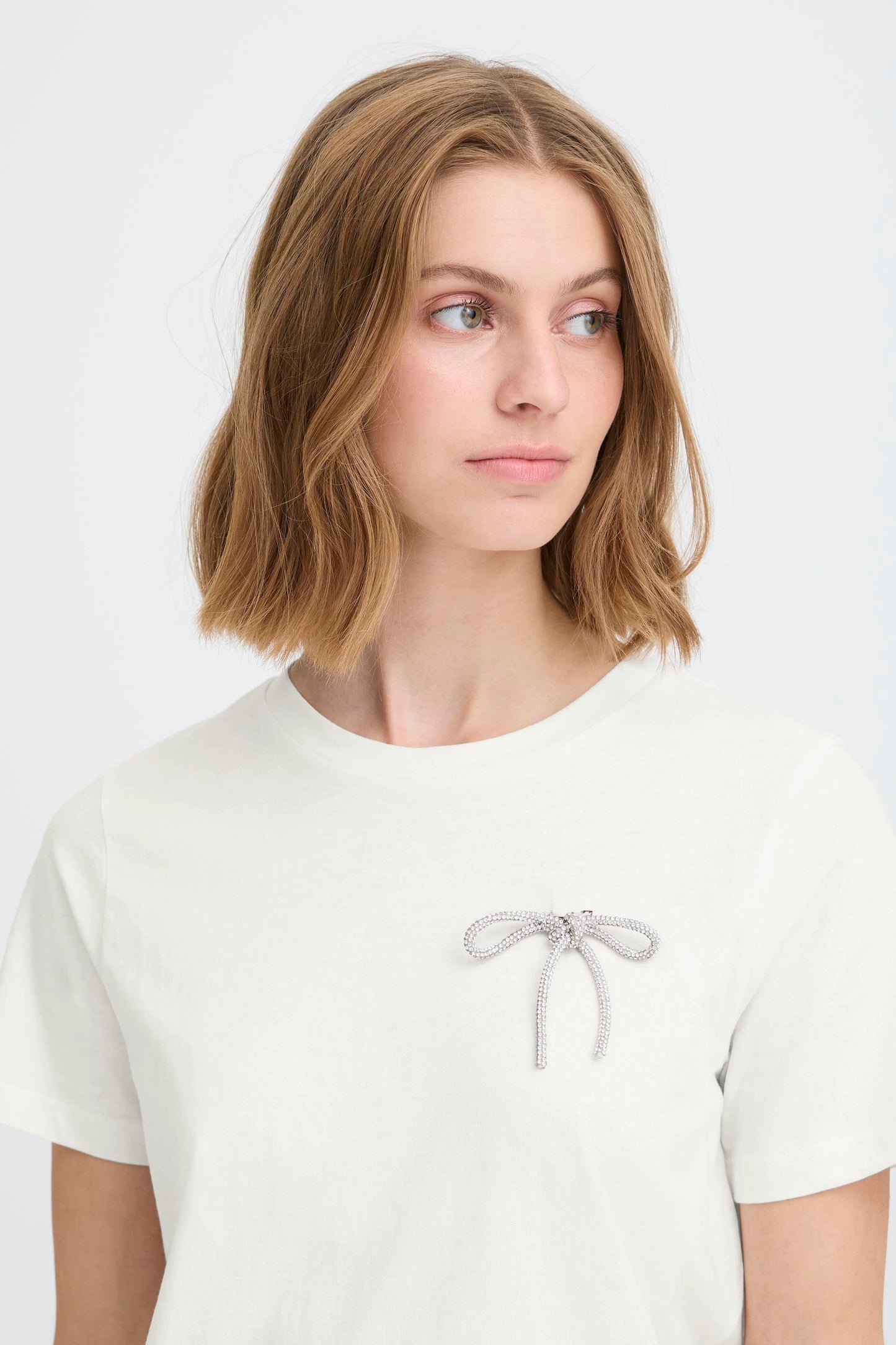Ihkamille T-Shirt - White Bow Detail