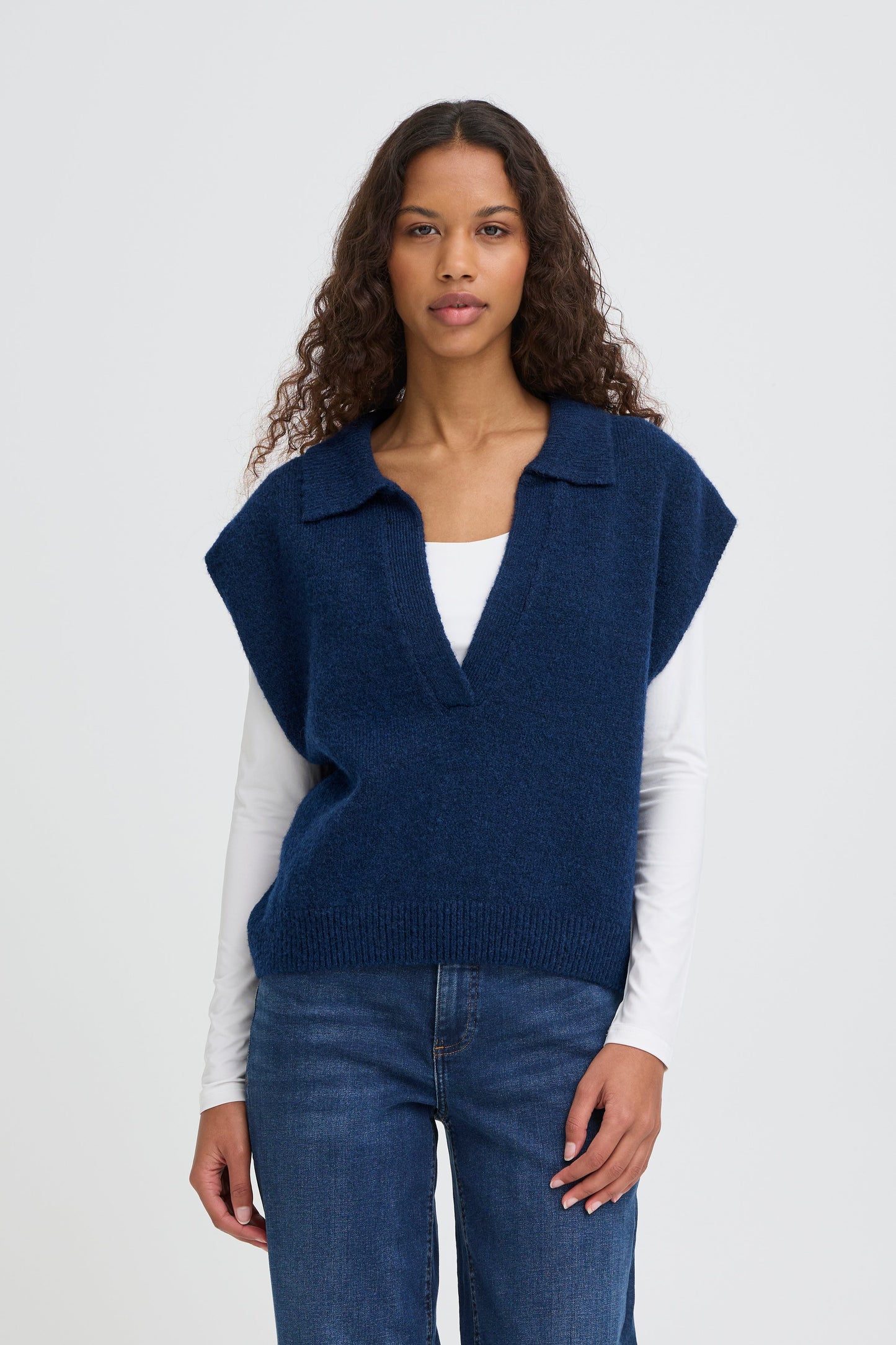 Ihpovoke Waistcoat - Navy Sleeveless Jumper