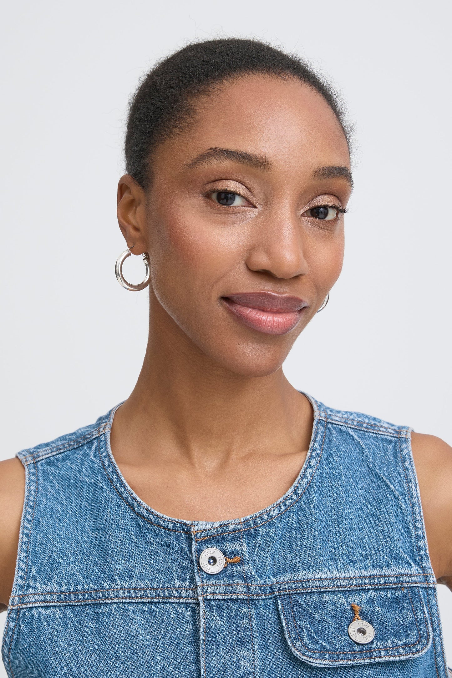 Ihpamila Waistcoat - Medium Denim