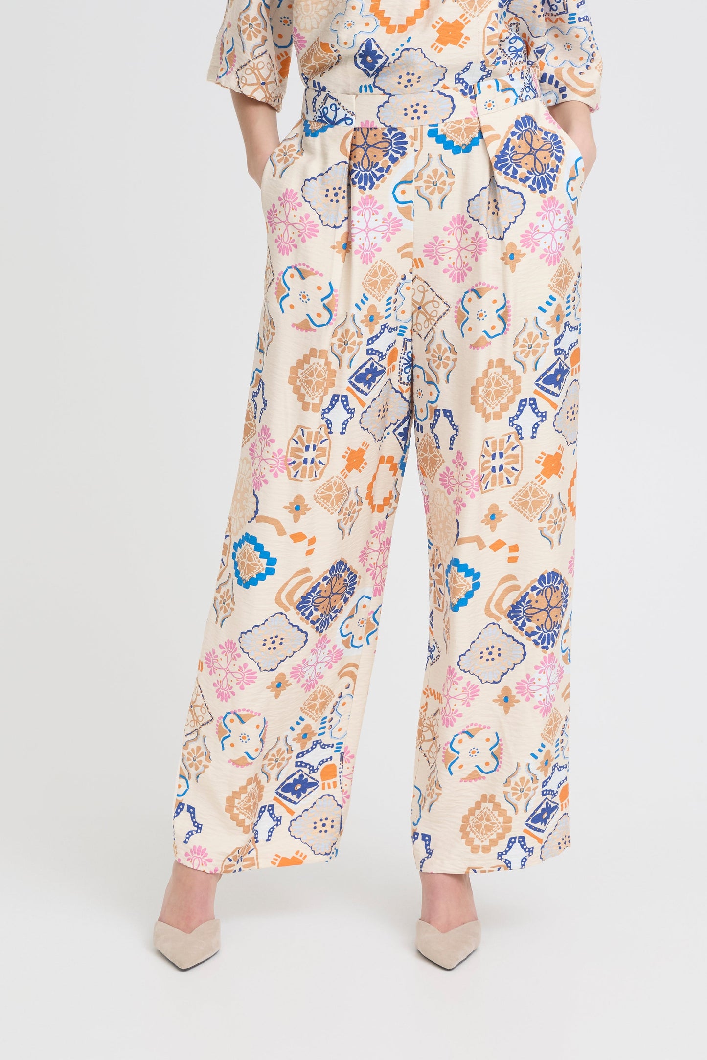 Ihlancie Trousers