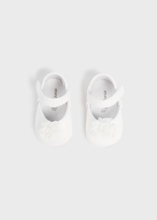 White Mary Jane Crib Shoes with flowers by Mayoral