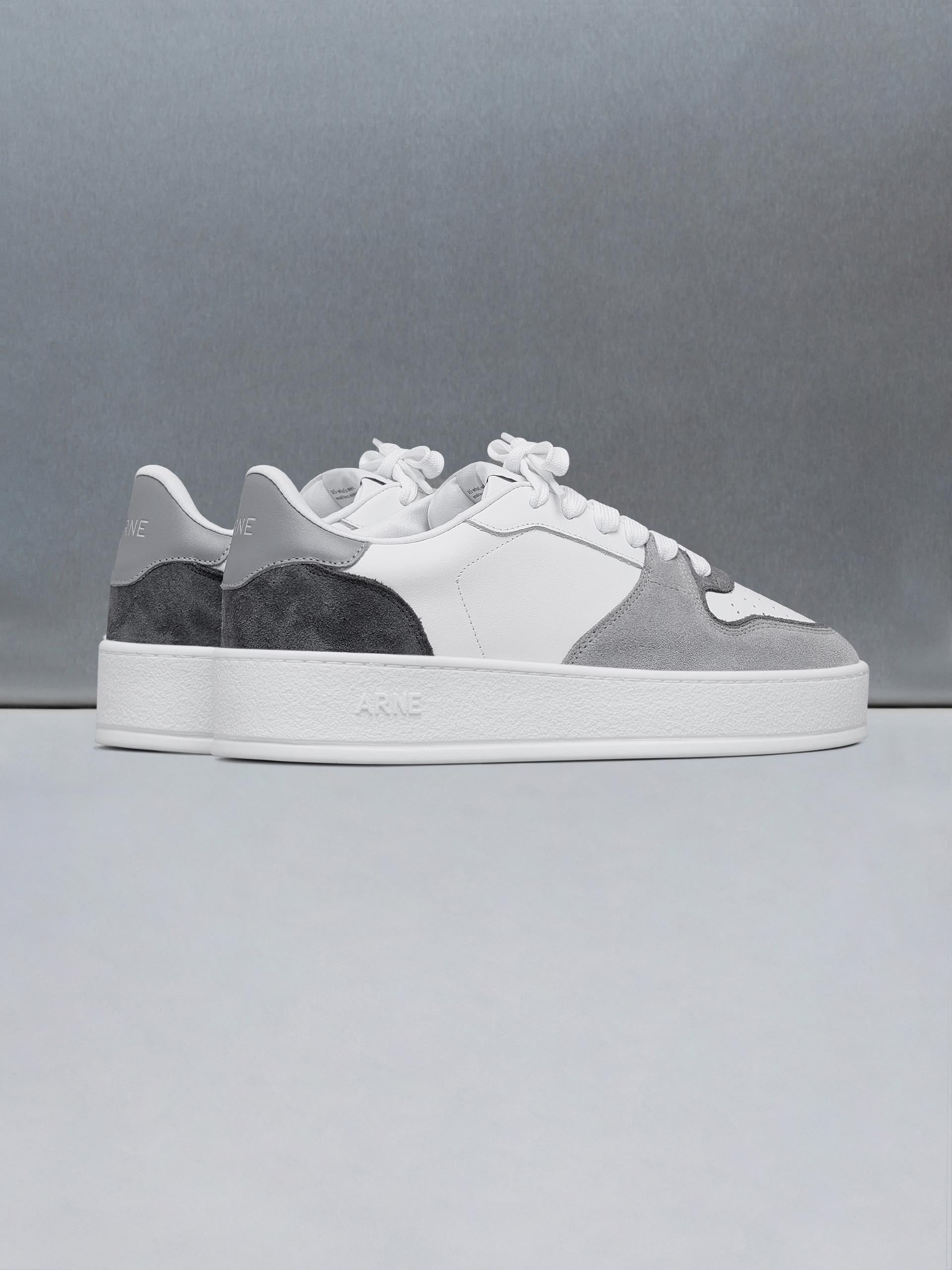 Arena Trainer in White Grey