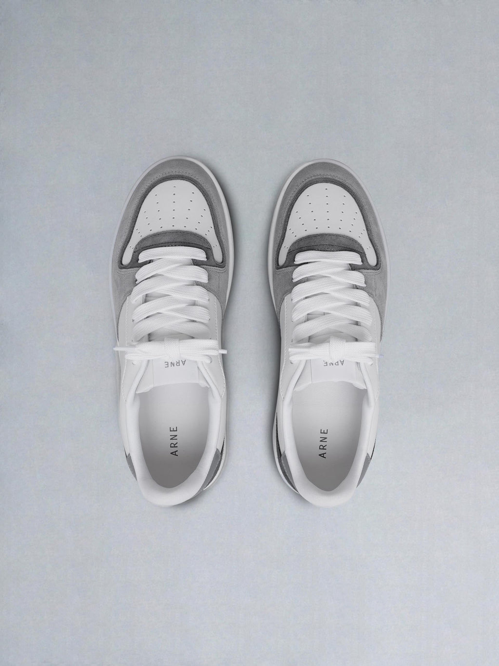 Arena Trainer in White Grey