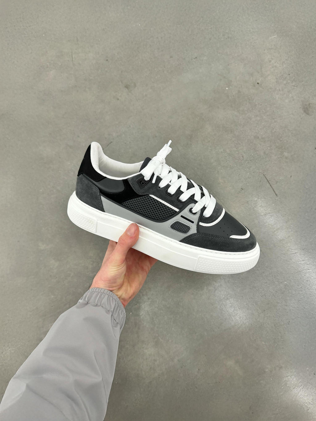 Atlas Trainer in Storm Grey