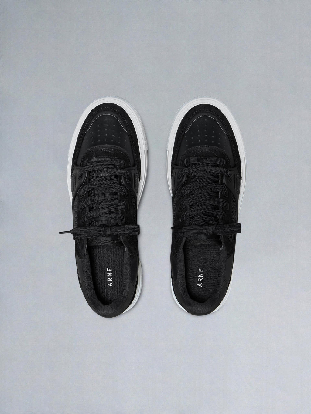 Atlas Trainer in Black