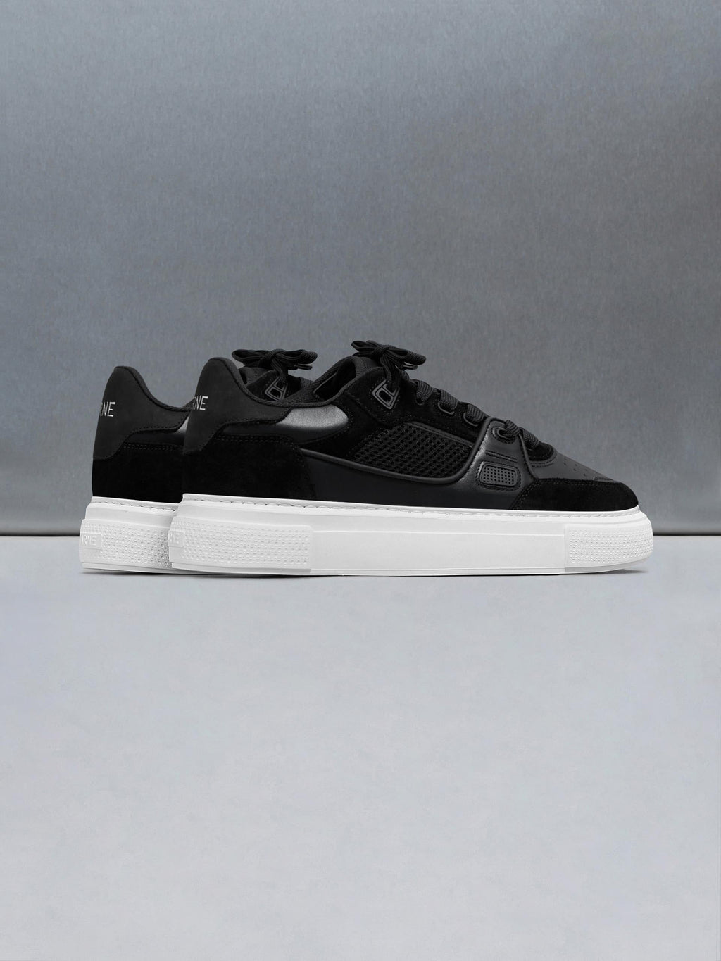 Atlas Trainer in Black