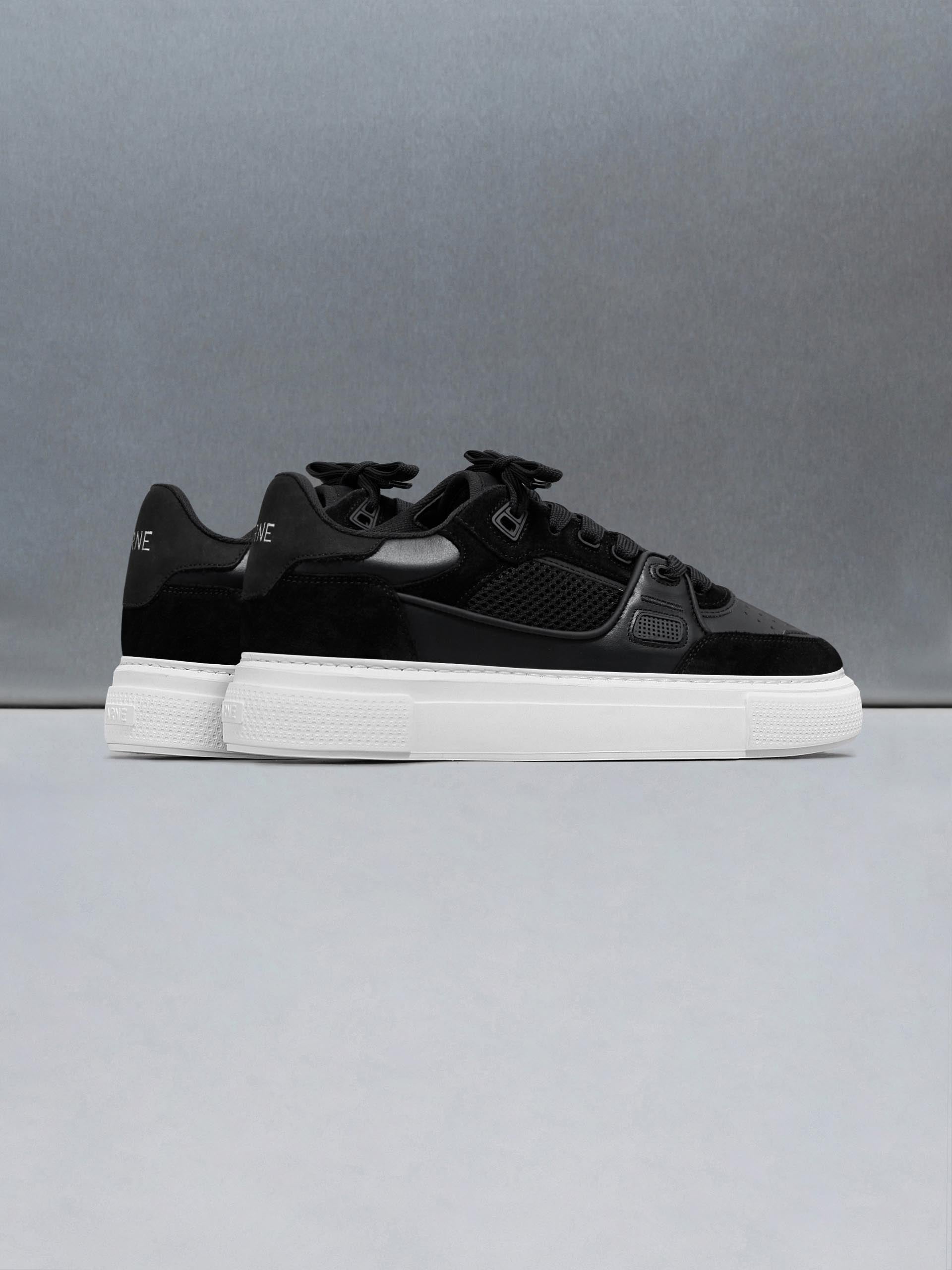 Atlas Trainer in Black