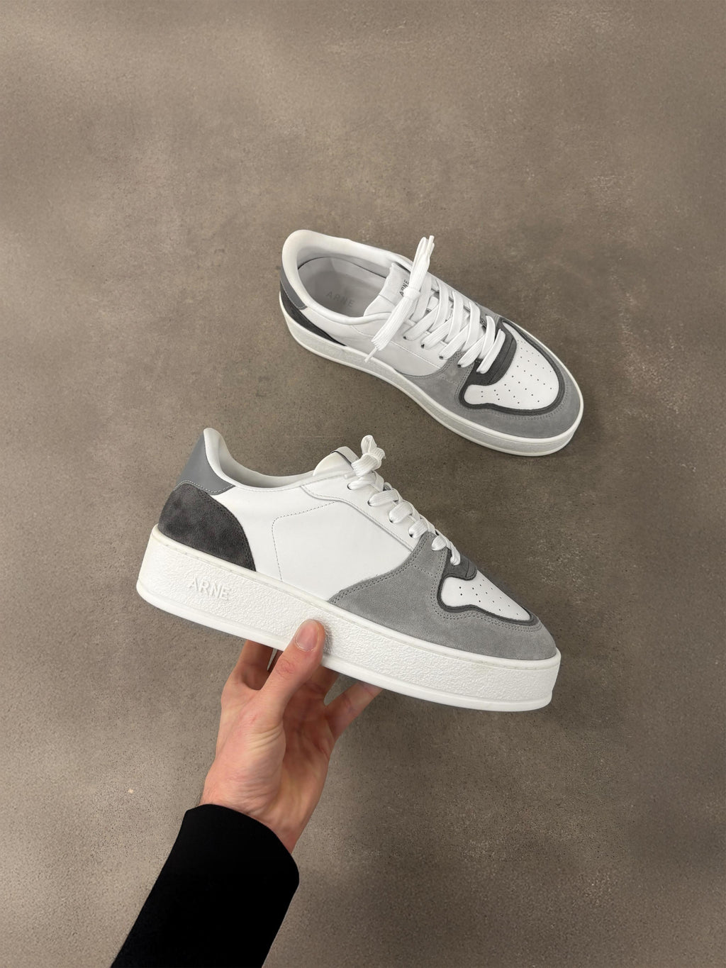 Arena Trainer in White Grey