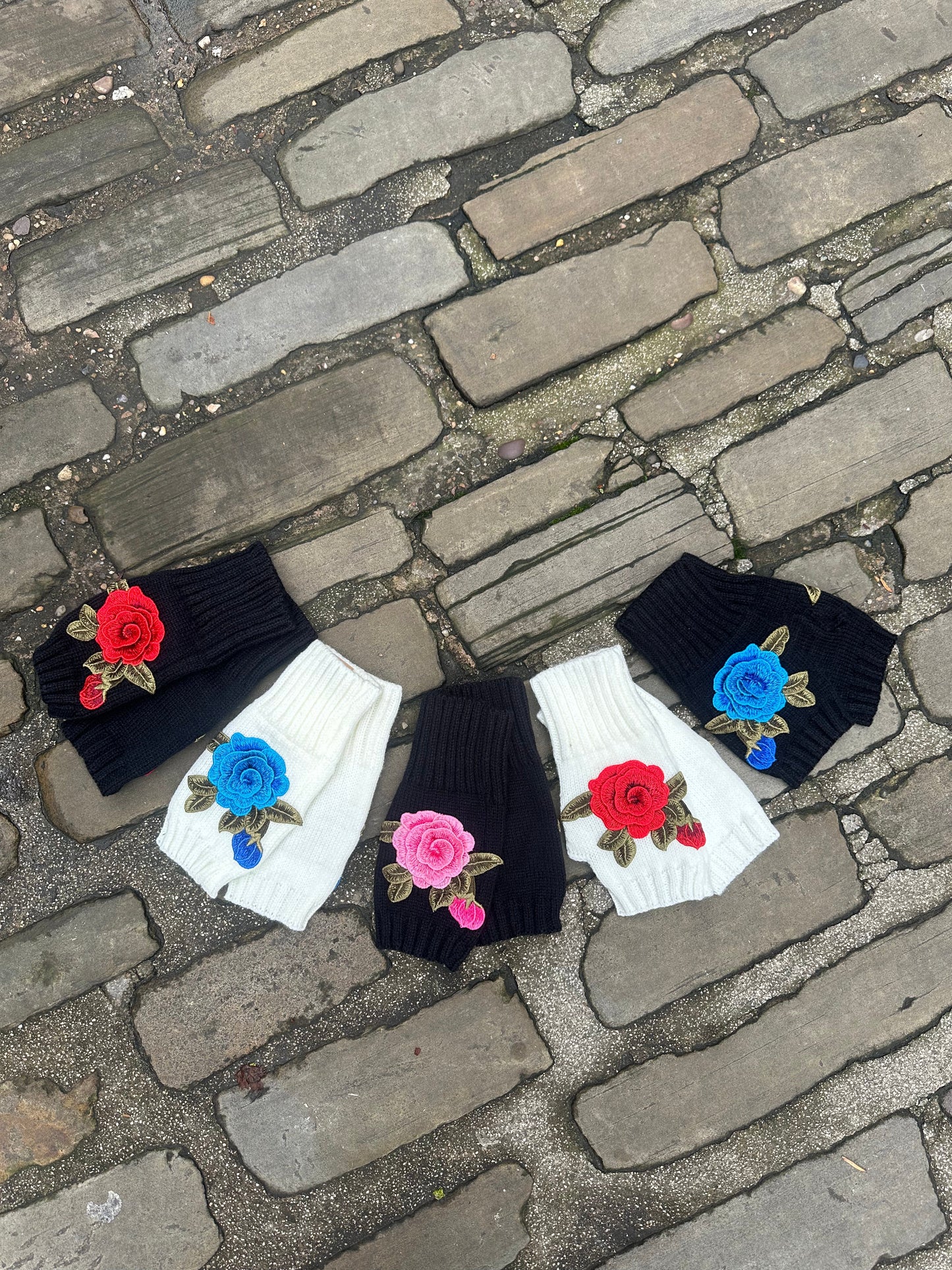 Gloves with Rose Detail