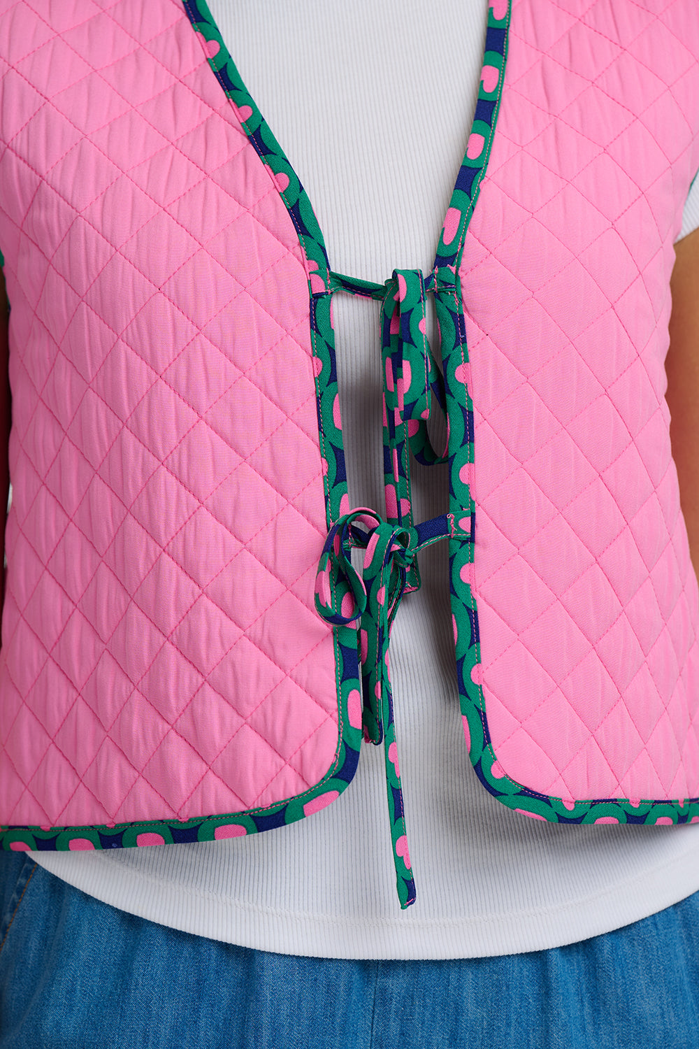 Vander Reversible Quilted Waistcoat - Navy, Heart Tile