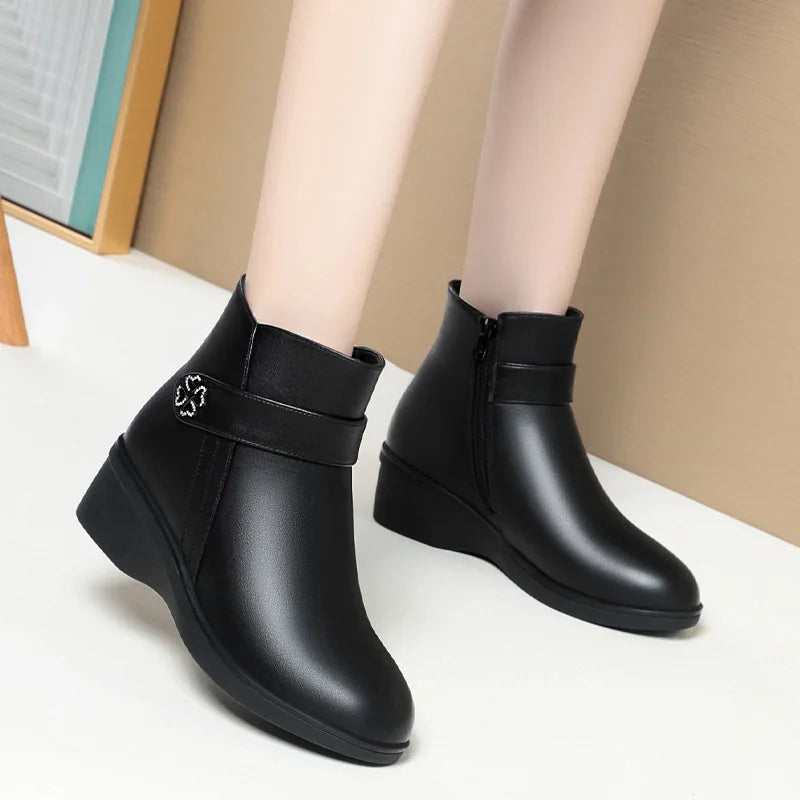 Autumn Winter New High-heeled Short Boots Pure Black Pointed Toe Leather Boots  Wedges Concise Metal Decoration Lucky Symbol