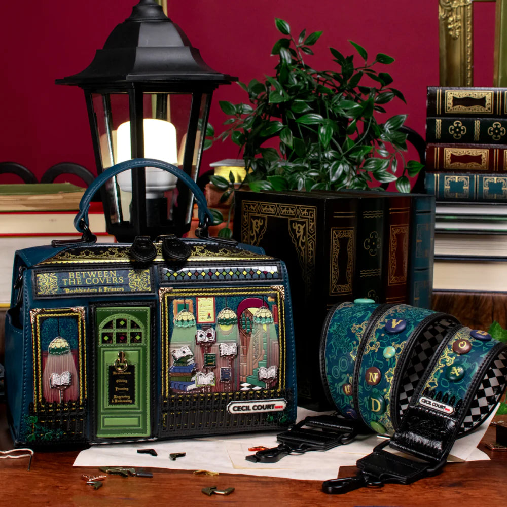 Between the Covers Bookbinders - Hollis Bag