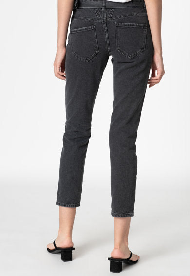 *Gulip Jeans*