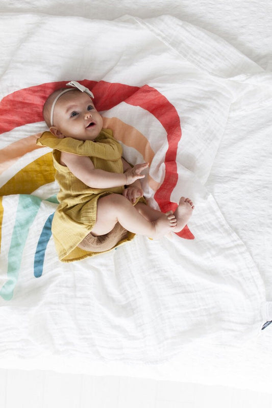 CL-Rainbow Swaddle