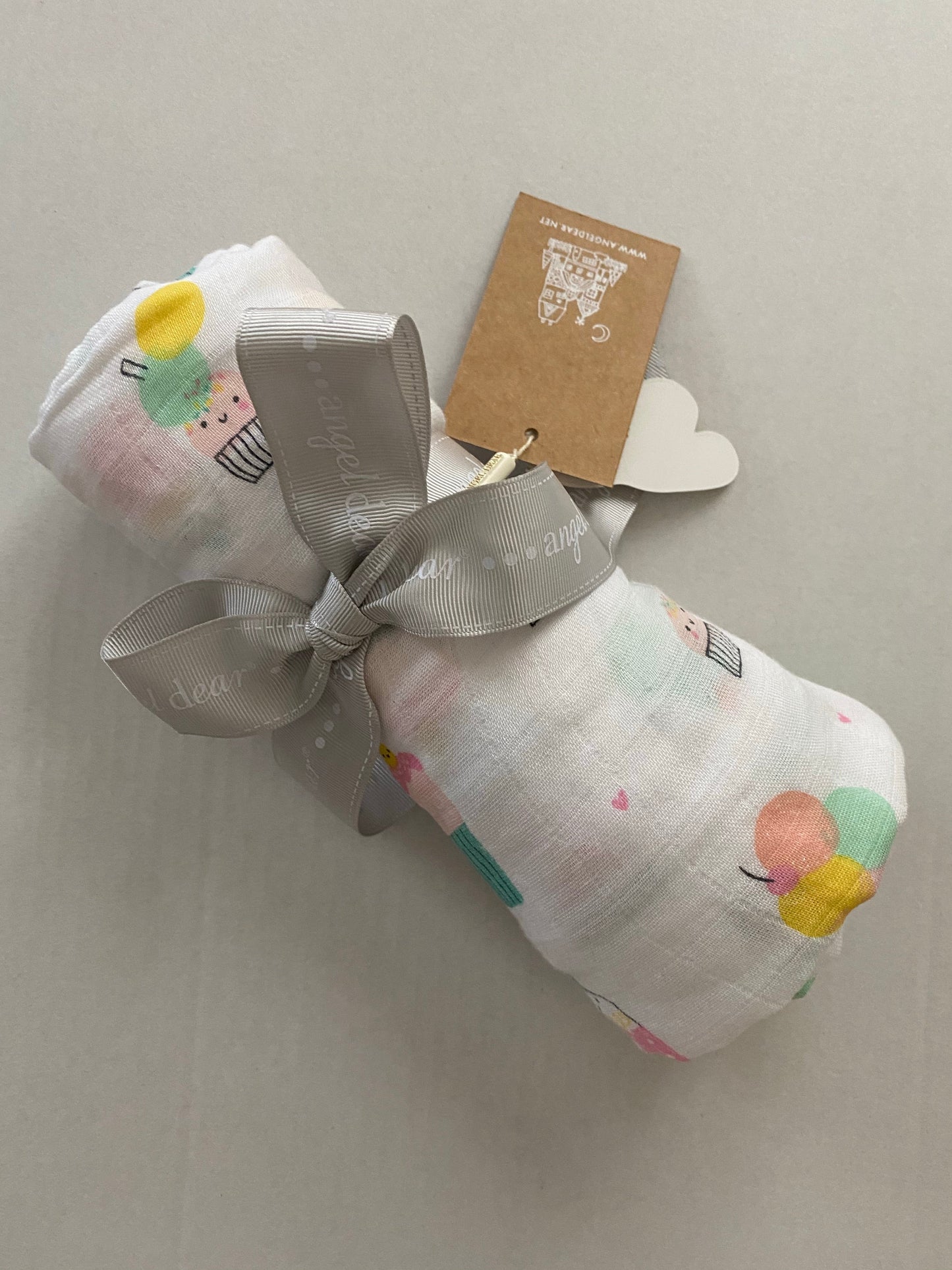 Cupcake swaddle blanket