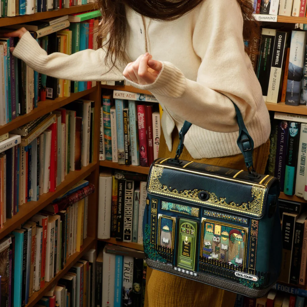 Between the Covers Bookbinders - Grace Bag